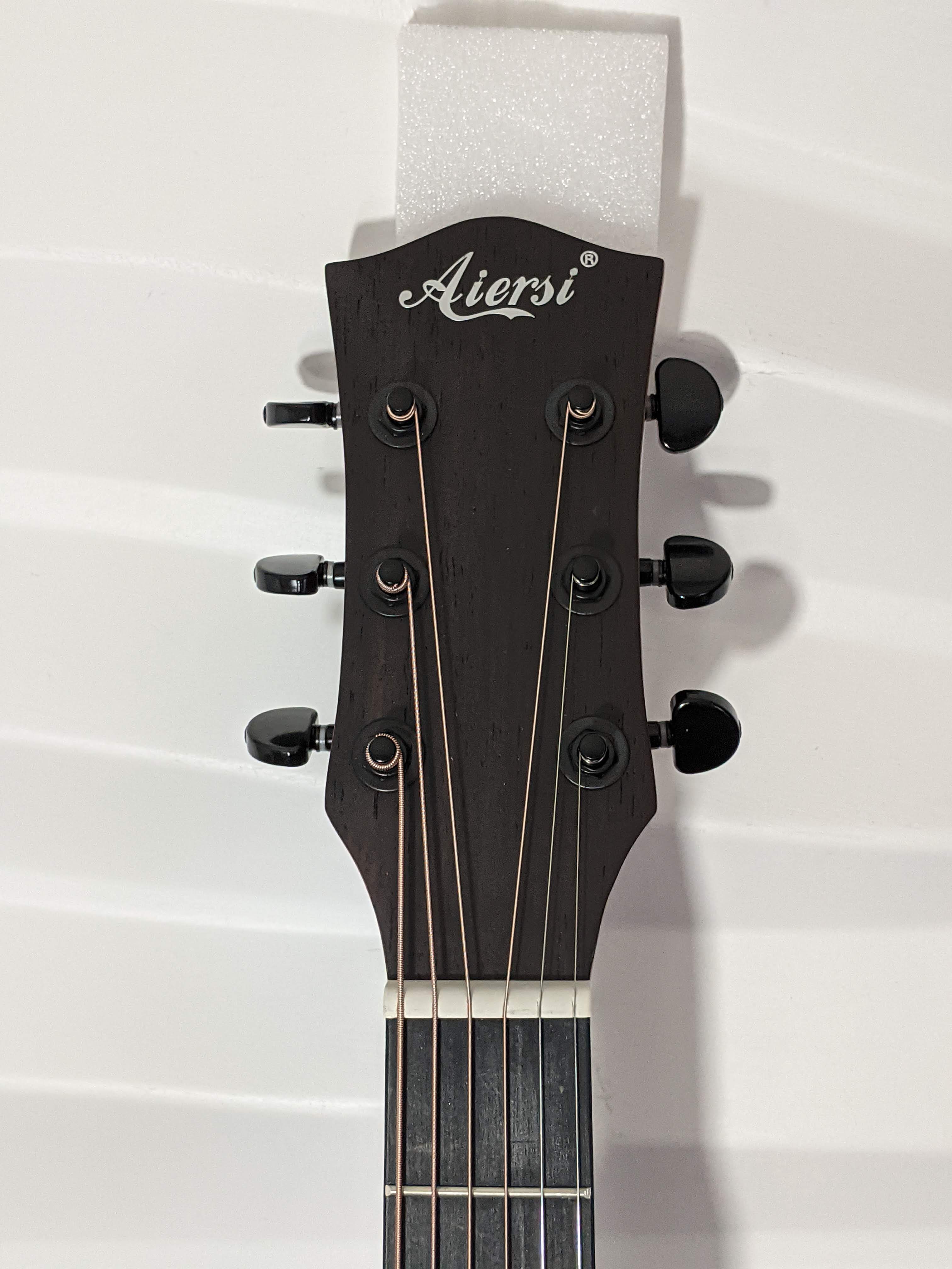 Aiersi Dreadnought Guitar with Solid Spruce Top- Free Heavy Gig Bag Brand New