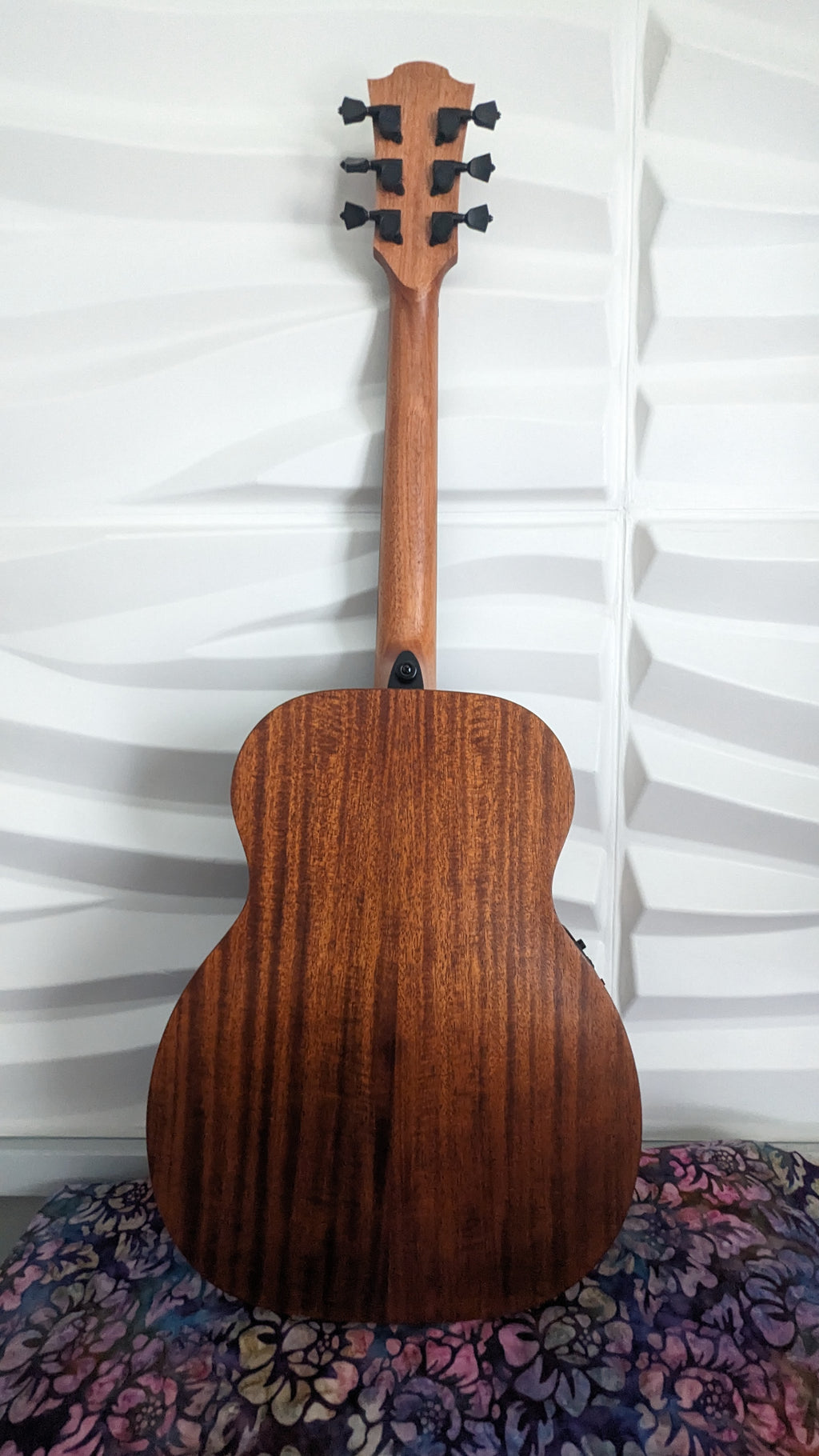 Lag Tramontane Khaya Acoustic Electric Guitar (KA-E) - Natural