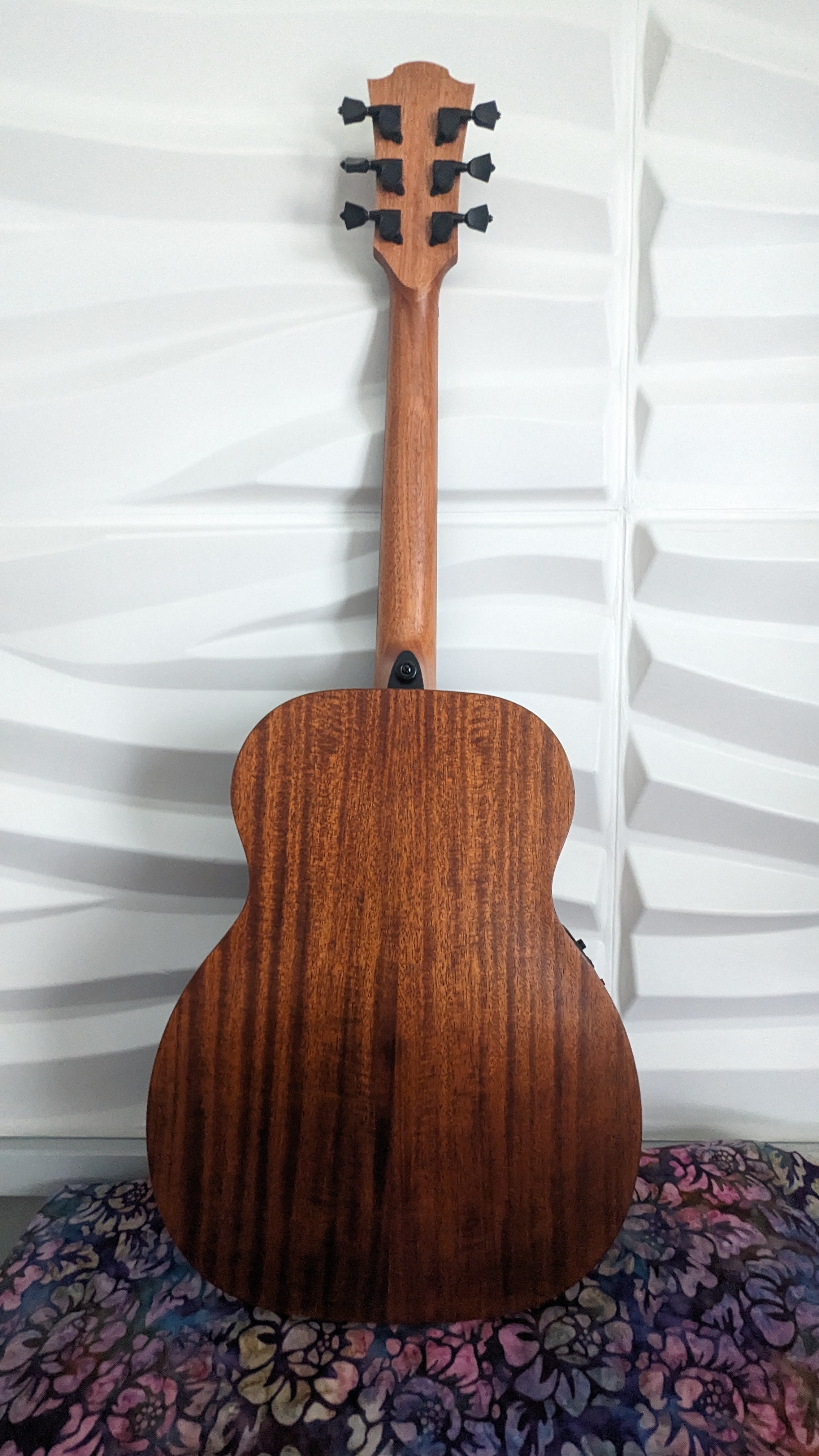 Lag Tramontane Khaya Acoustic Electric Guitar (KA-E) - Natural