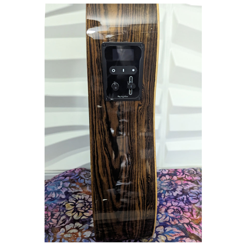 LAG Tramontane Bearclaw Top HyVibe Cutaway Acoustic Electric Smart Guitar THV30DCE